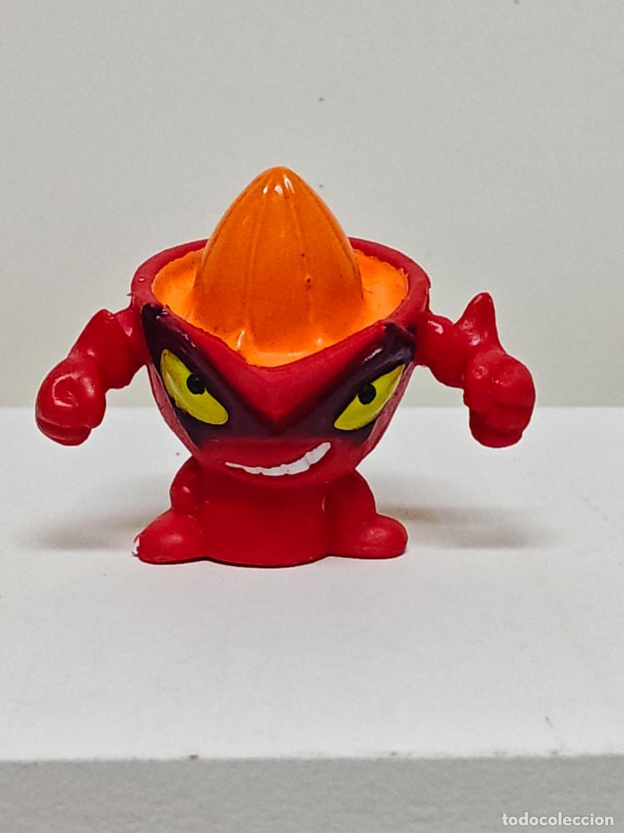 Figuras de goma y PVC: MU&Ntilde;ECO FIGURA SUPERZINGS MAGIX BOX