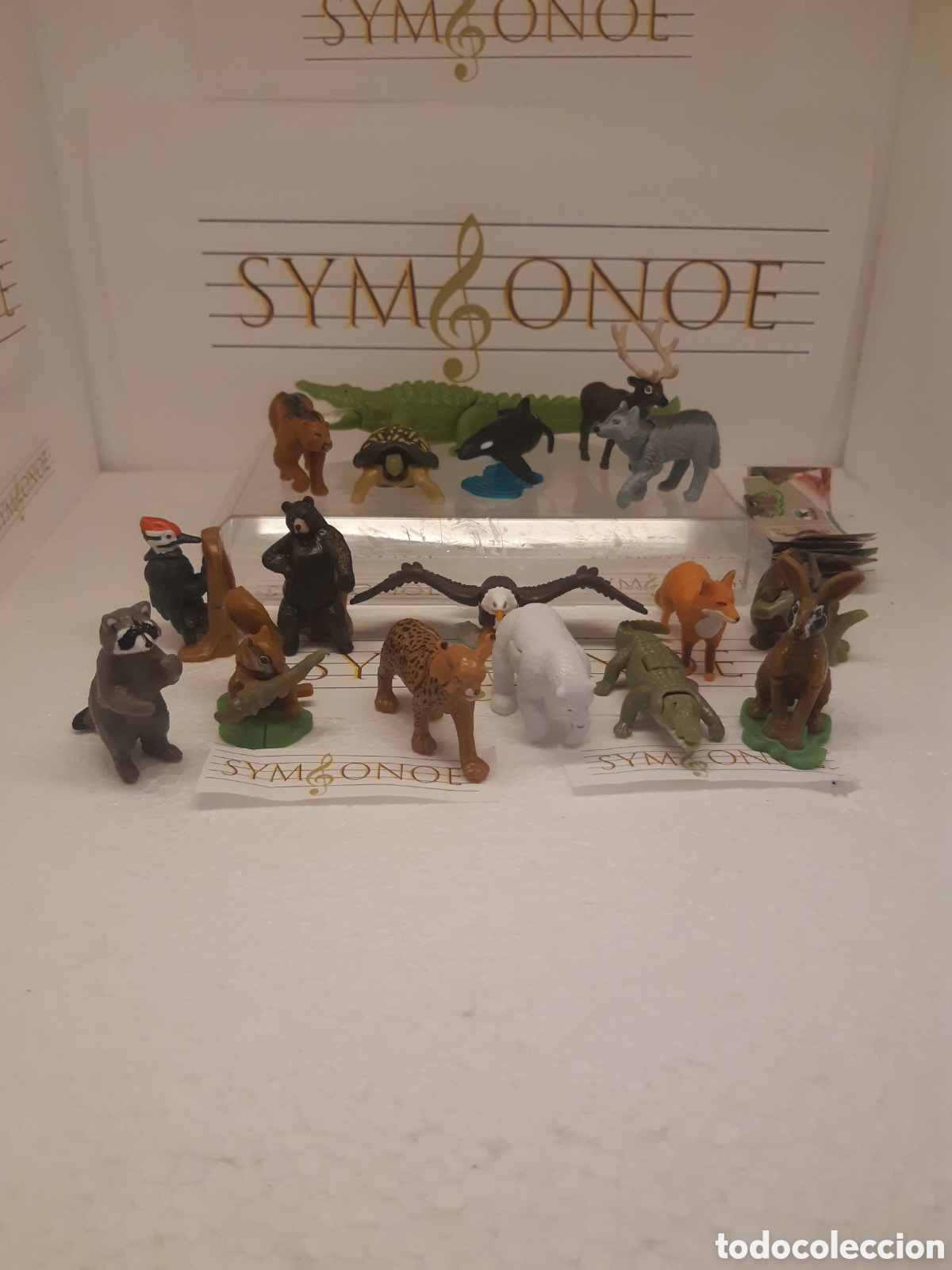 Figuras de goma Kinder: Colecci&oacute;n completa Natoons m&aacute;s cocodrilo kinder Maxi