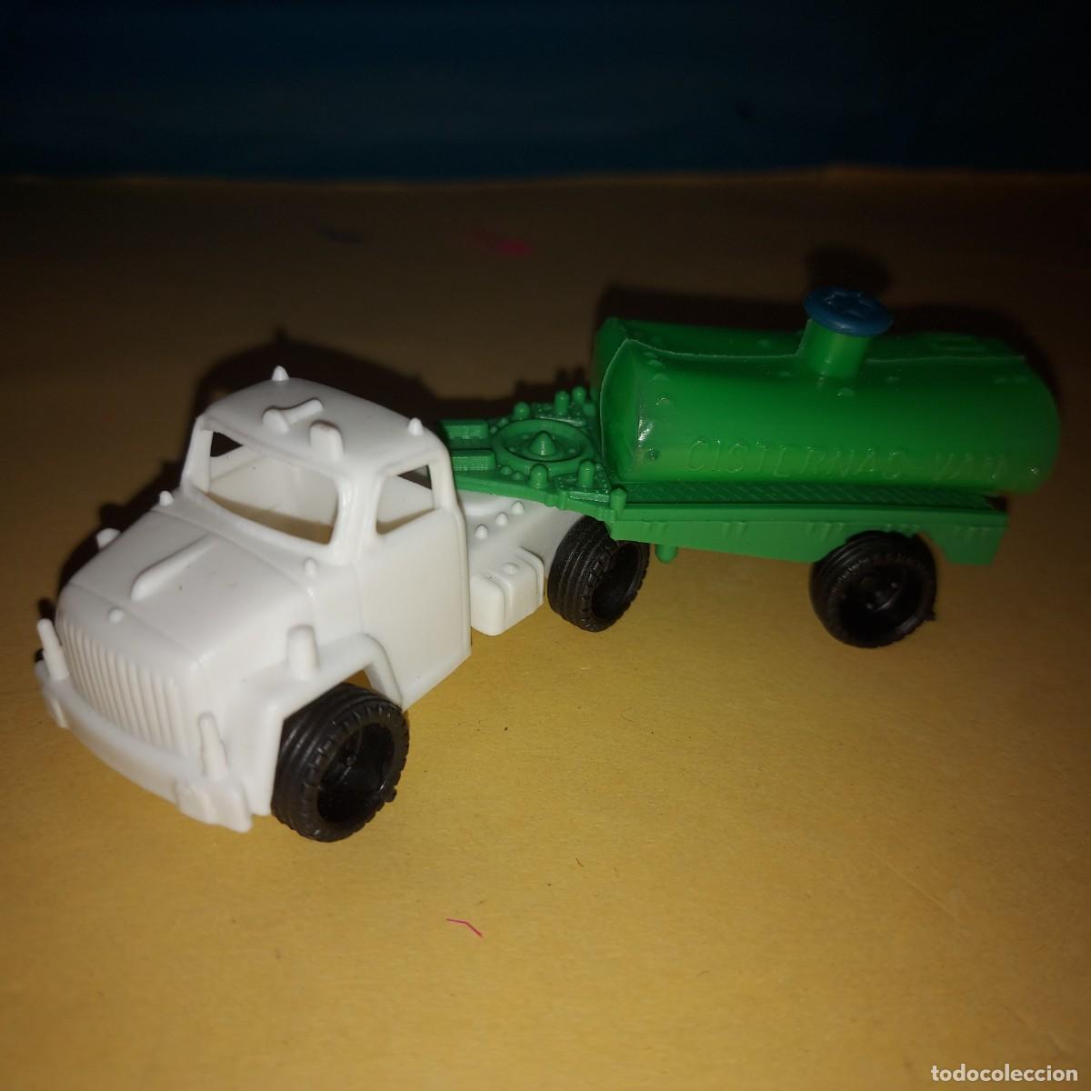 Figuras de goma y PVC: CAMION TRAILER CISTERNAS VAM, A&Ntilde;OS 70