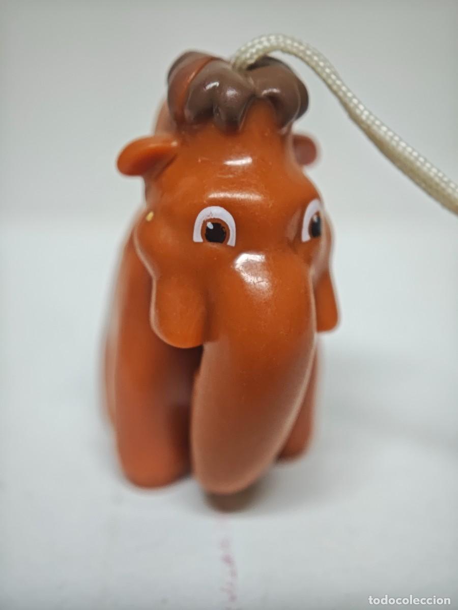 Figuras de goma Kinder: MU&Ntilde;ECO FIGURA KINDER ICE AGE COLGANTE