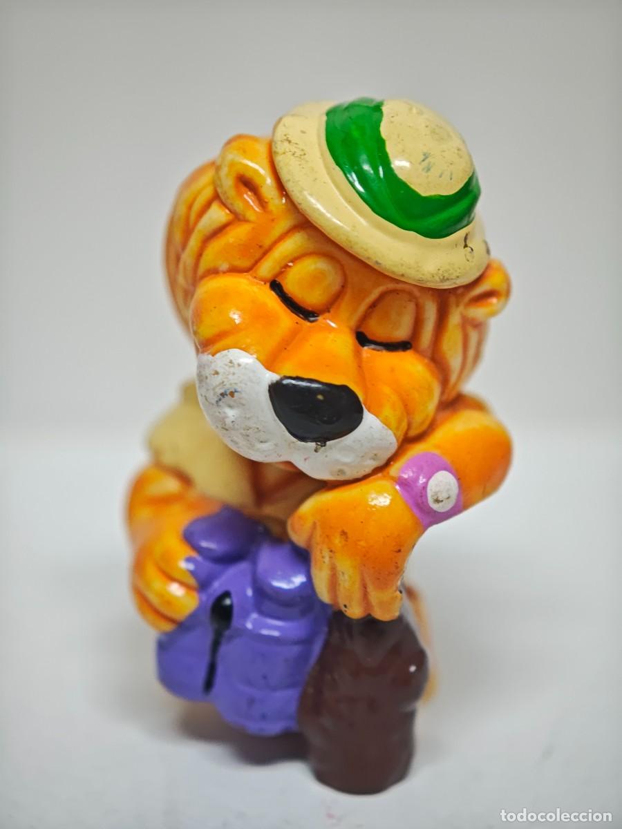 Figuras de goma Kinder: MU&Ntilde;ECO FIGURA KINDER FERRERO LEON