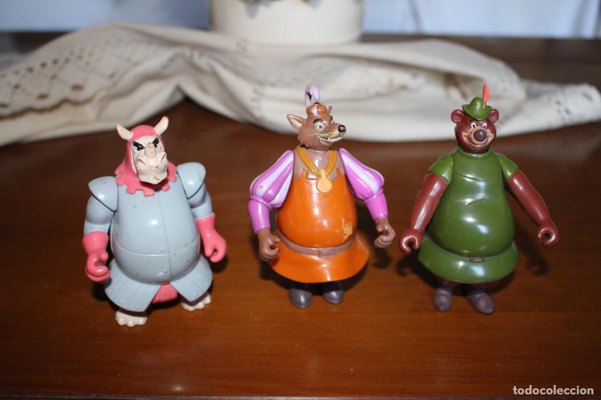 Figuras de goma y PVC: Lote de figuras de Robin Hood de Disney H&eacute;roes de Famosa.