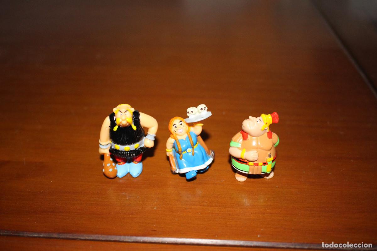 Figuras de goma y PVC: Tres figuras de Huevo Kinder de la colecci&oacute;n Asterix.