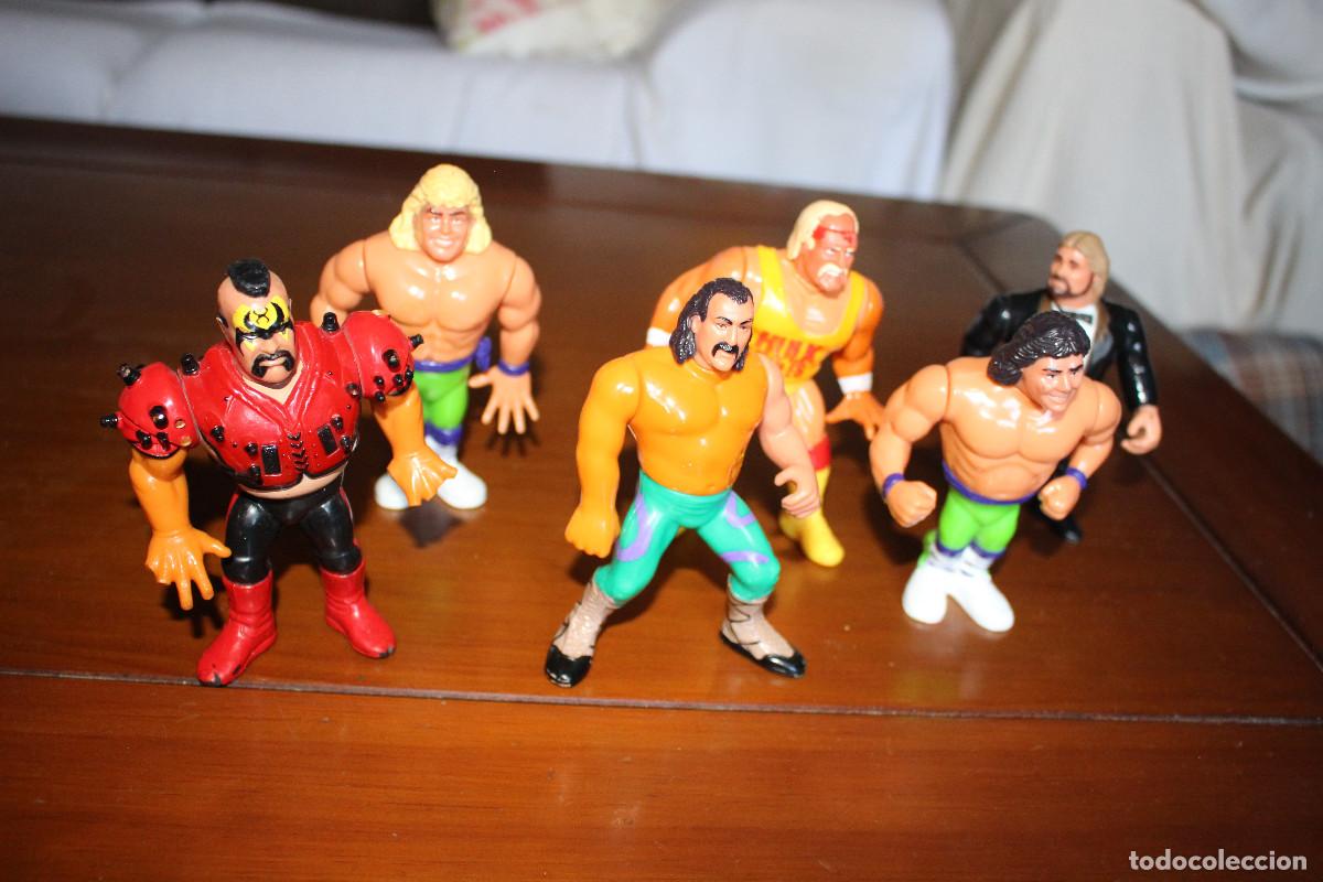 Figuras de goma y PVC: Lote de 6 figuras de Pressing catch