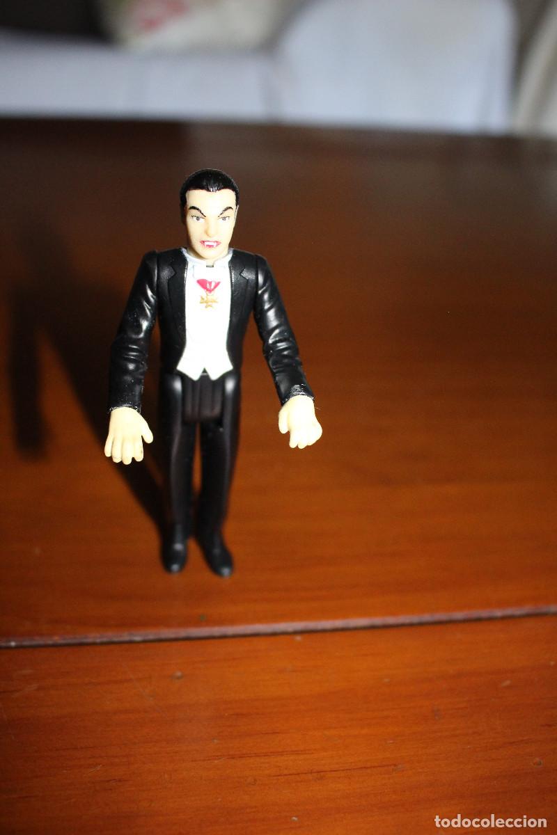 Figuras de goma y PVC: Figura de Dr&aacute;cula de Burger King.