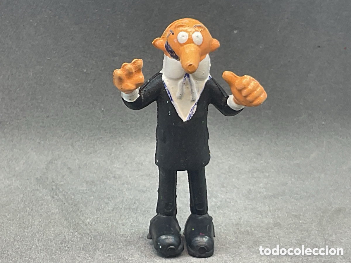 Figuras de goma y PVC: ANTIGUA FIGURA DE MORTADELO Y SUS DISFRACES. PROMOCIONAL DE DANONE.