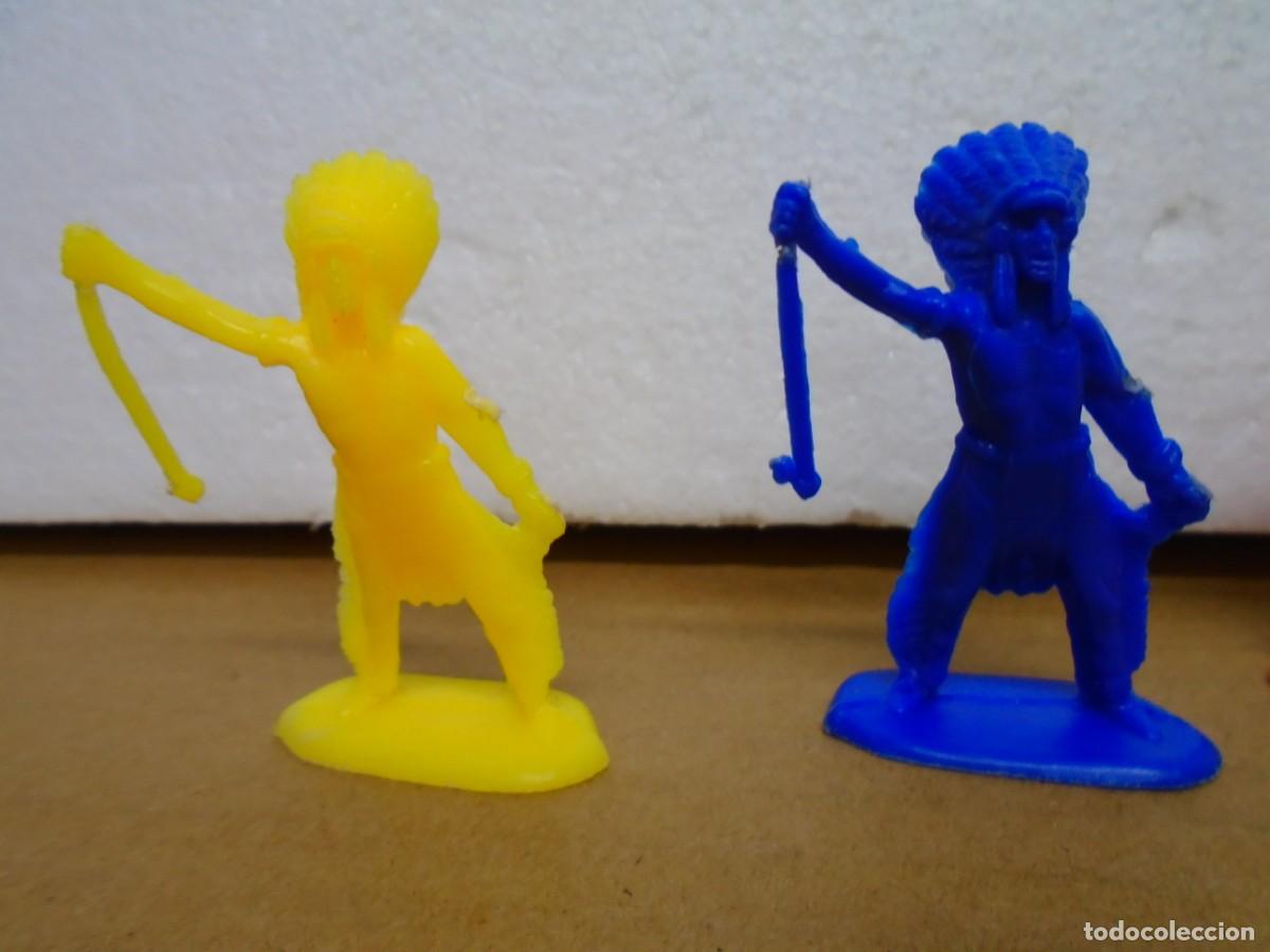 Figuras de goma y PVC: FIGURAS INDIOS PVC PLASTICO,SIN MARCA. - Foto 2