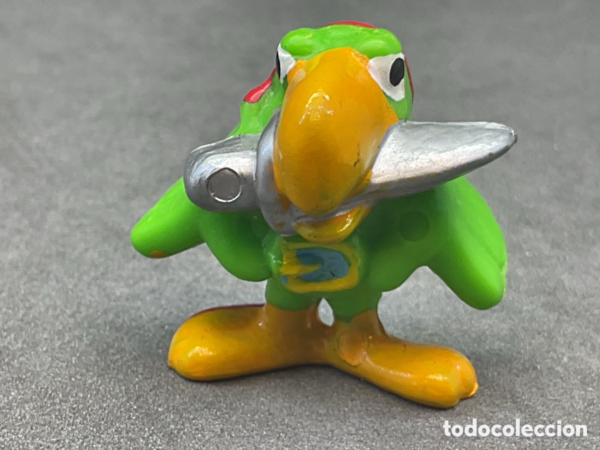 Figuras de goma Kinder: Figurita Kinder Sorpresa de la Colecci&oacute;n Pachoco Pirata. Loro Pirata.