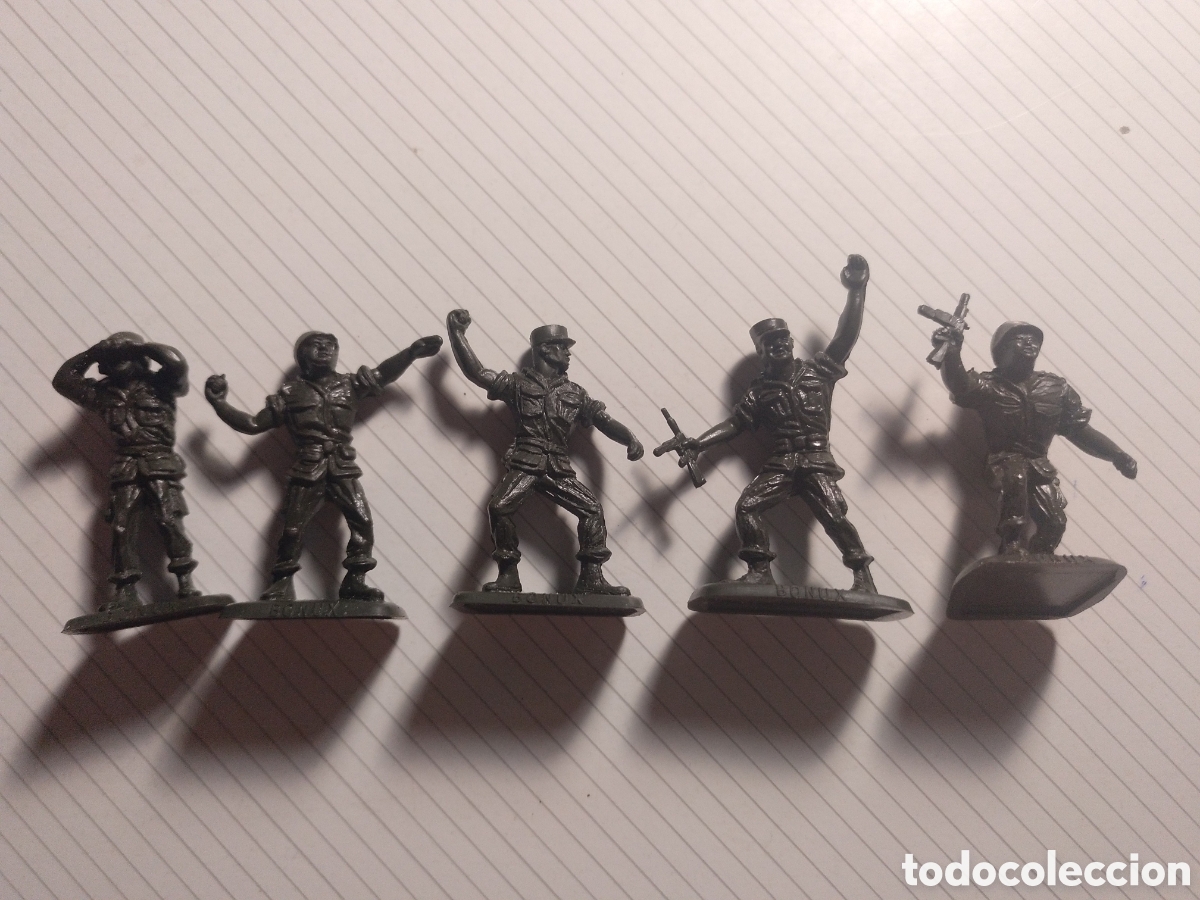 Figuras de goma y PVC: 5 MILITARES DE LA CASA BONUX 3 CM DE ALTURA. NUEVOS
