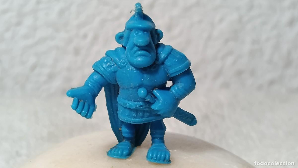 Figuras de goma y PVC: DUNKIN : ANTIGUA FIGURA ASTERIX Y OBELIX - CENTURION ROMANO - DARGAUD A&Ntilde;OS 70