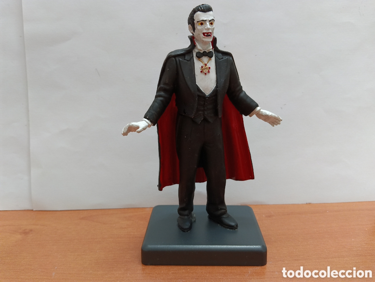 Figuras de goma y PVC: Figura Conde Dr&aacute;cula PVC