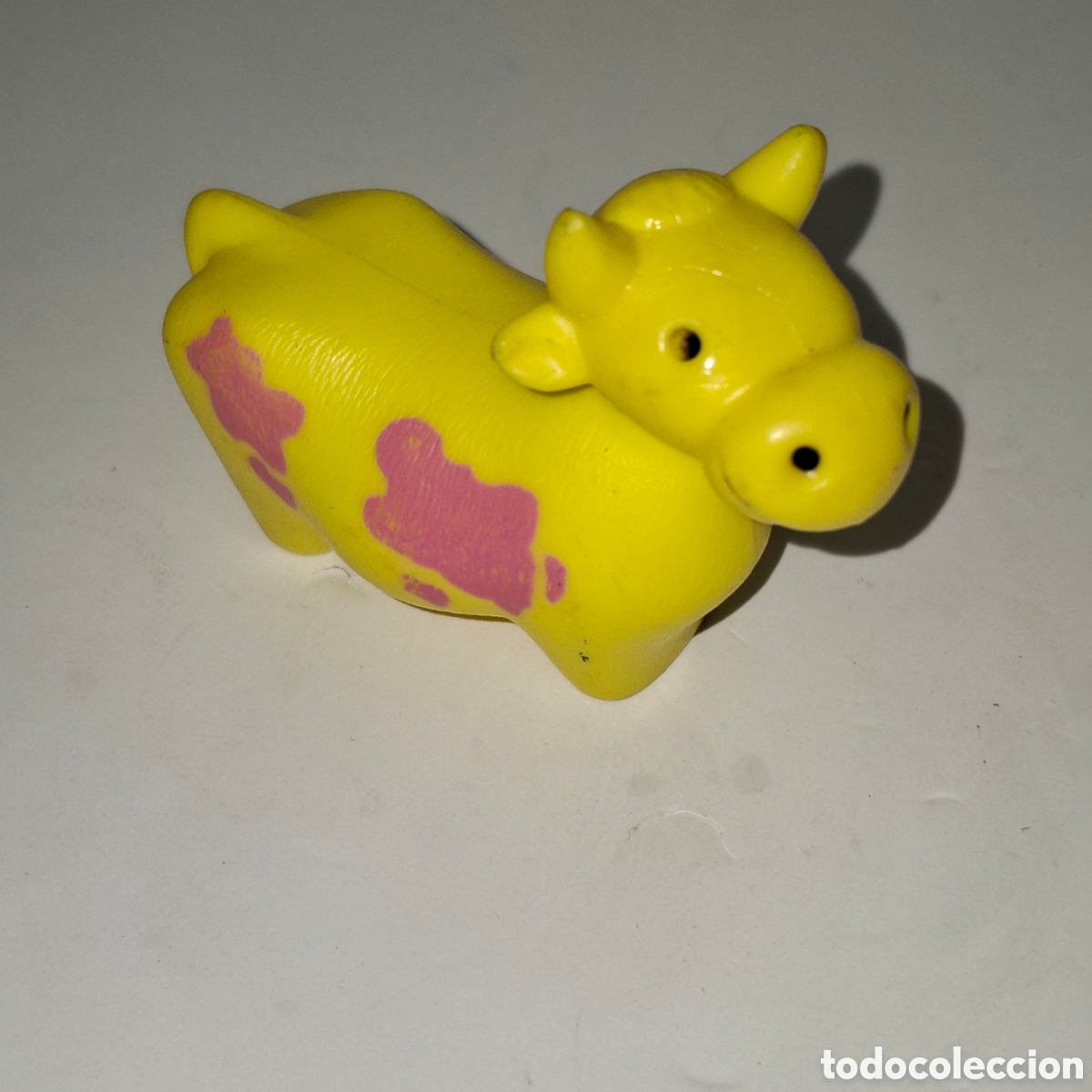 Figuras de goma y PVC: FAMOSA FIGURA A&Ntilde;OS 80 VACA DE PIN Y PON