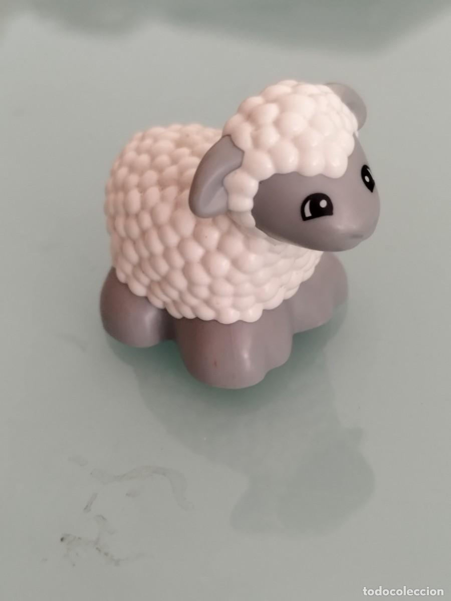 Figuras de goma y PVC: Figura Lego duplo oveja.