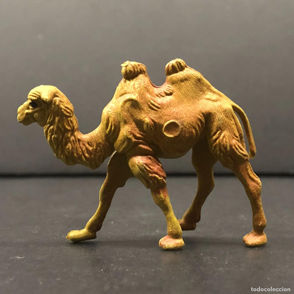 Figuras de goma y PVC: FIGURA DE PVC - CAMELLO BACTRIANO - ANIMALES - 4,5 X 5 CM / 224