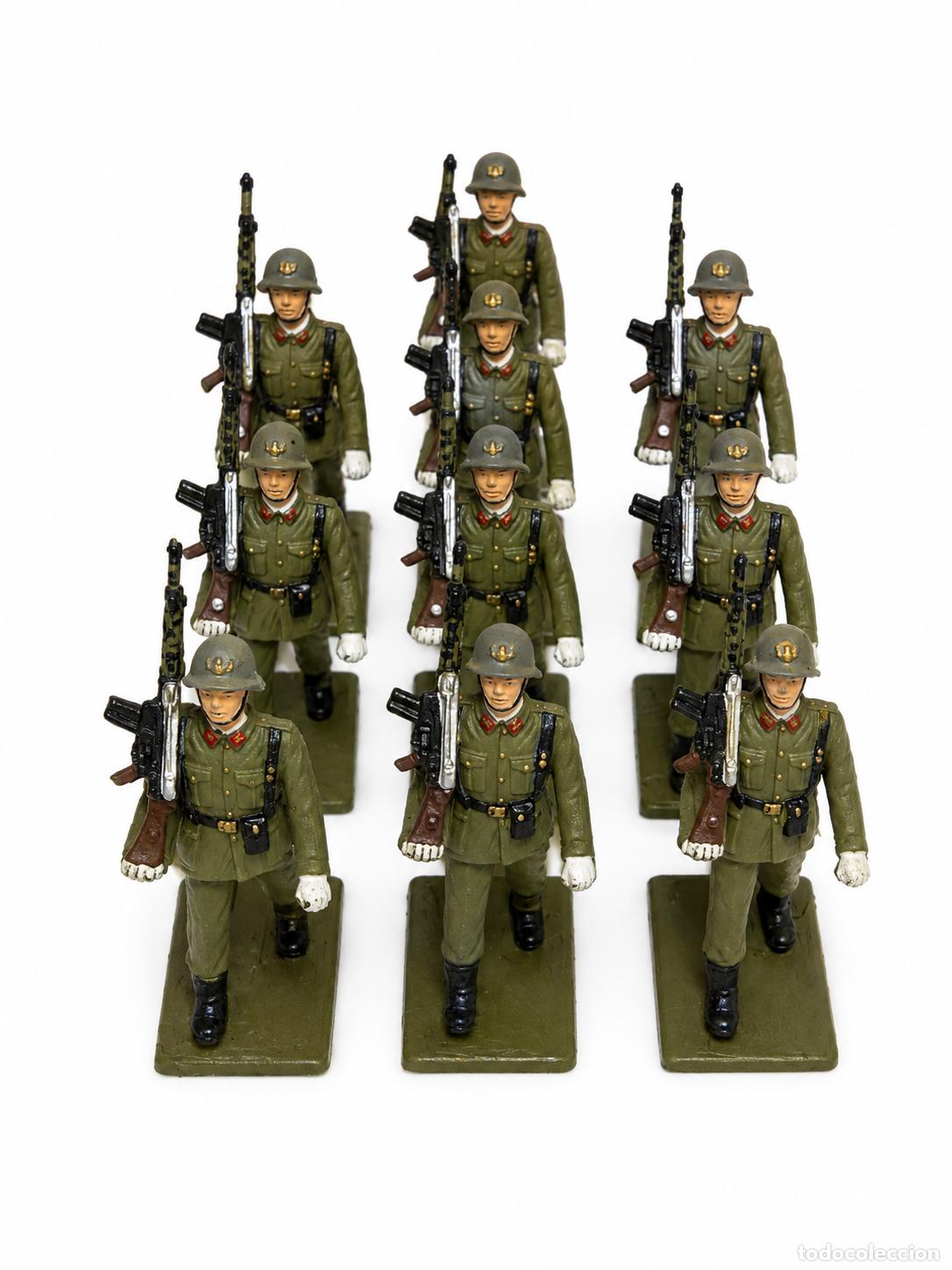 Figuras de goma y PVC: Soldados de Pl&aacute;stico - Serie Desfiles, Fuerzas Armadas Espa&ntilde;olas - Marca Reamsa - A&ntilde;os 1960 - 70