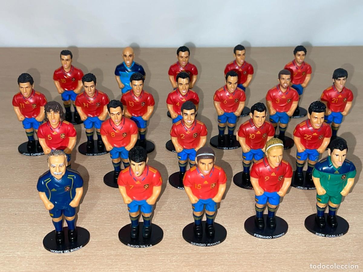 Figuras de goma y PVC: ProyectumSport Minigols Selecci&oacute;n Espa&ntilde;ola Campeona Mundo 2010 Lote 22 Figuras Iniesta Puyol Villa