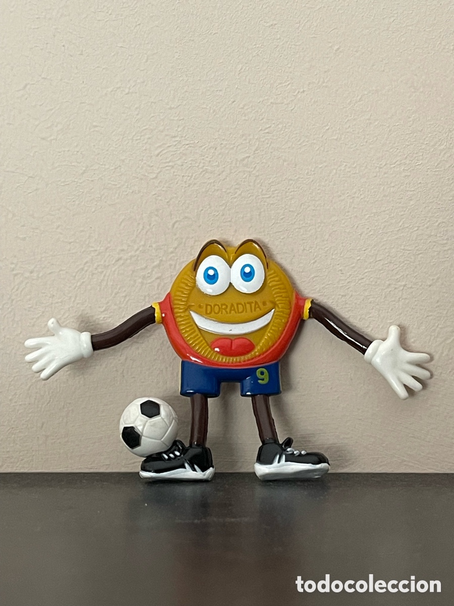 Figuras de goma y PVC: GALLETA MARBU DORADA FUTBOL SELECCION ESPA&Ntilde;OLA - FIGURA PVC FLEXIBLE - PROMOCION DORADITA DE MARBU