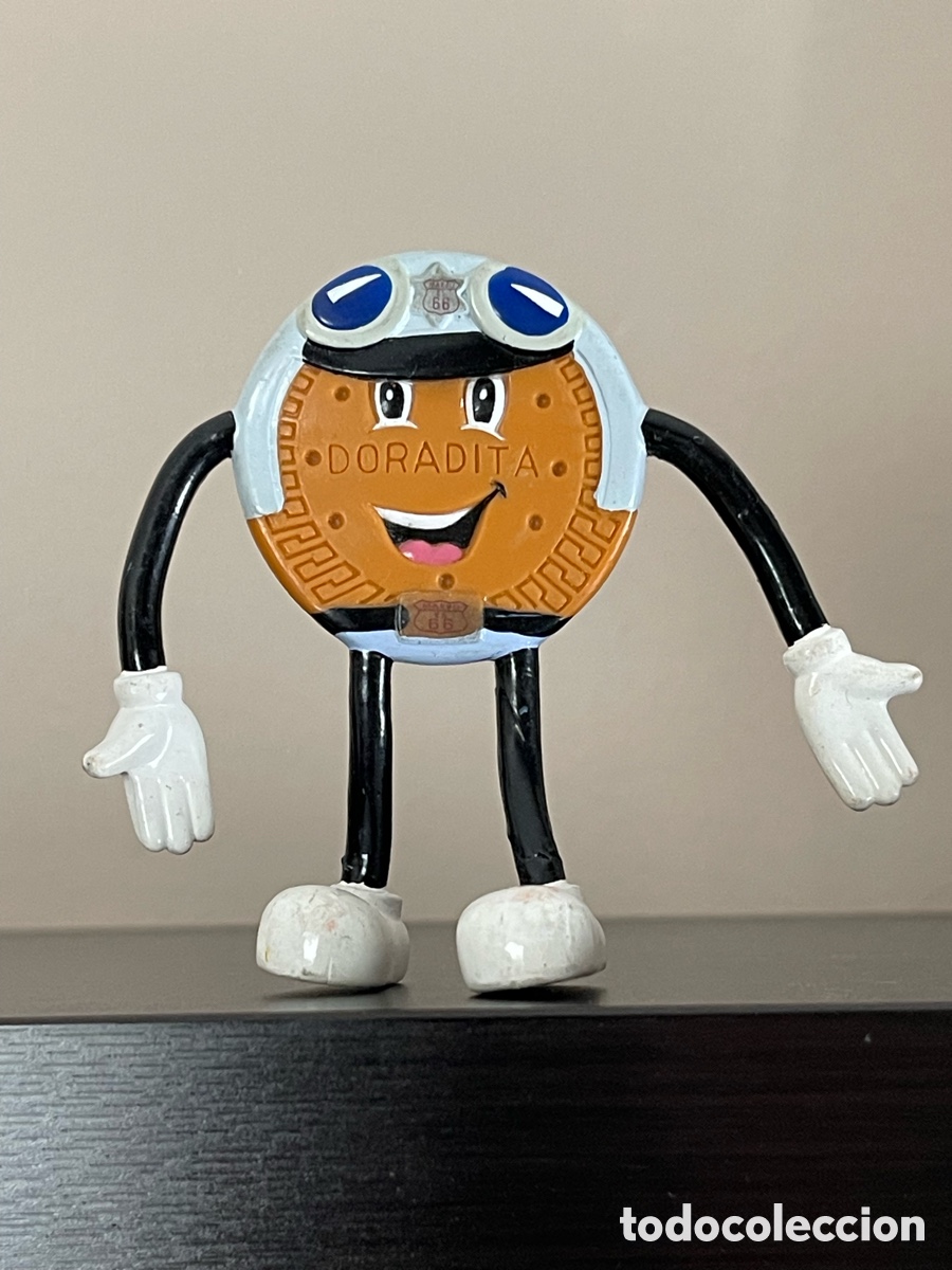 Figuras de goma y PVC: GALLETA MARBU DORADA POLICIA MOTORISTA - FIGURA PVC FLEXIBLE - PROMOCION DORADITA DE MARBU