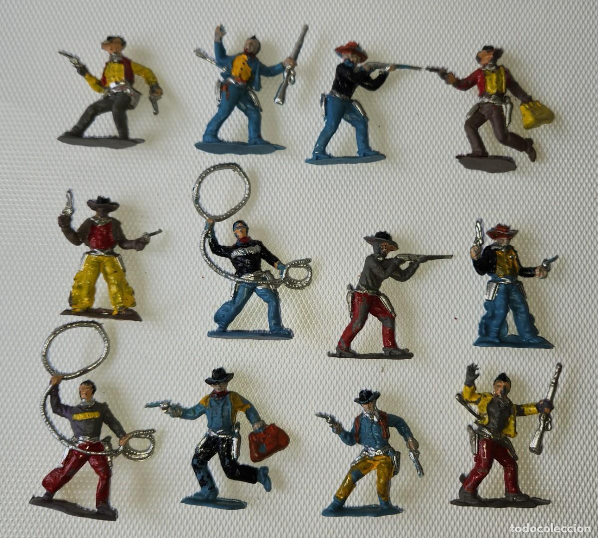 Figuras de goma y PVC: 12 VAQUEROS BANDIDOS - soldaditos pl&aacute;stico antiguos hechos en Argentina a&ntilde;os '60s LEJANO OESTE