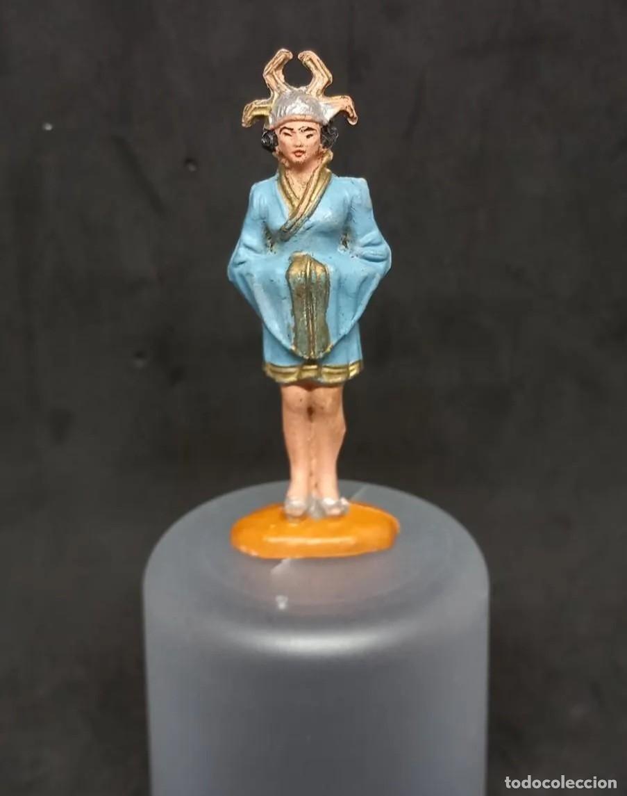 Figuras de goma y PVC: JECSAN CIRCO DIR Y DOR AZAFATA AYUDANTE DE MAGO CHINO FIGURA N&deg; 2 GOMA +/- 7 CM A&Ntilde;OS 50-60 RTOY