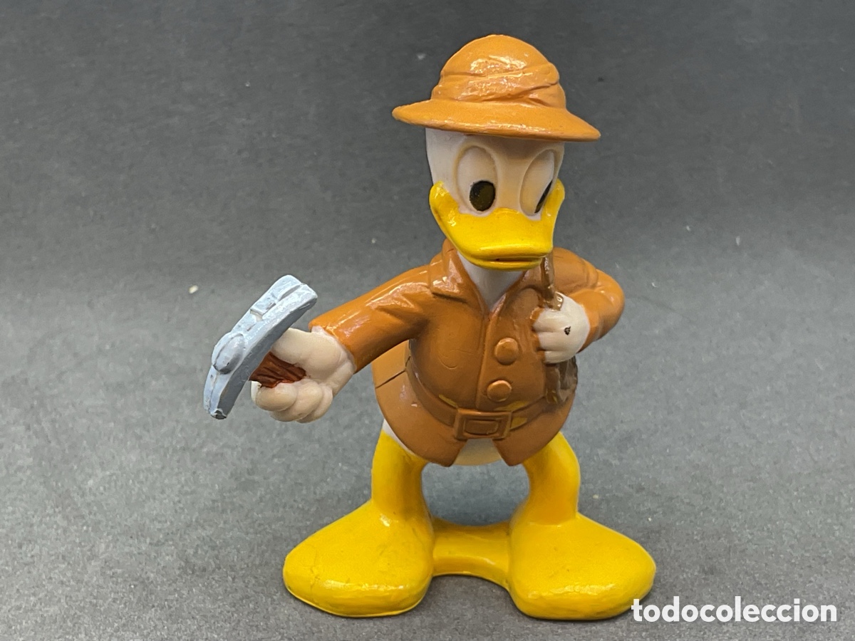 Figuras de goma y PVC: FIGURA EN GOMA/PVC DEL PATO DONALD VESTIDO DE EXPLORADOR.