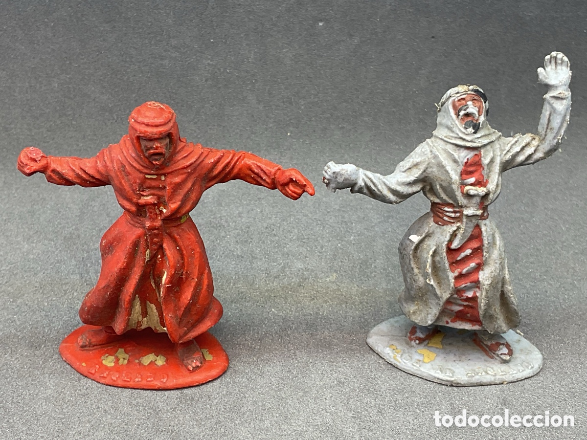 Figuras de goma y PVC: ANTIGUAS FIGURAS EN PLASTICO. ARABES BEDUINOS. MADE IN ENGLAND.