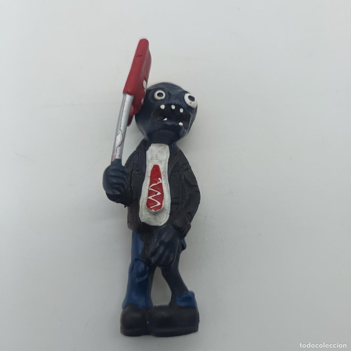 Figuras de goma y PVC: Figura Zombi con bandera &ndash; Plants vs. Zombies &ndash; PVC