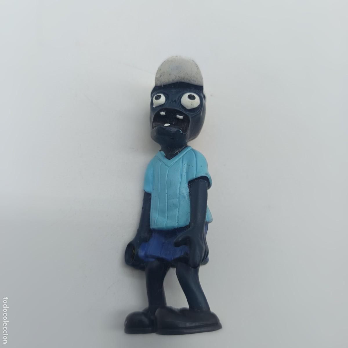 Figuras de goma y PVC: Figura Zombi con gorra blanca &ndash; Plants vs. Zombies &ndash; PVC