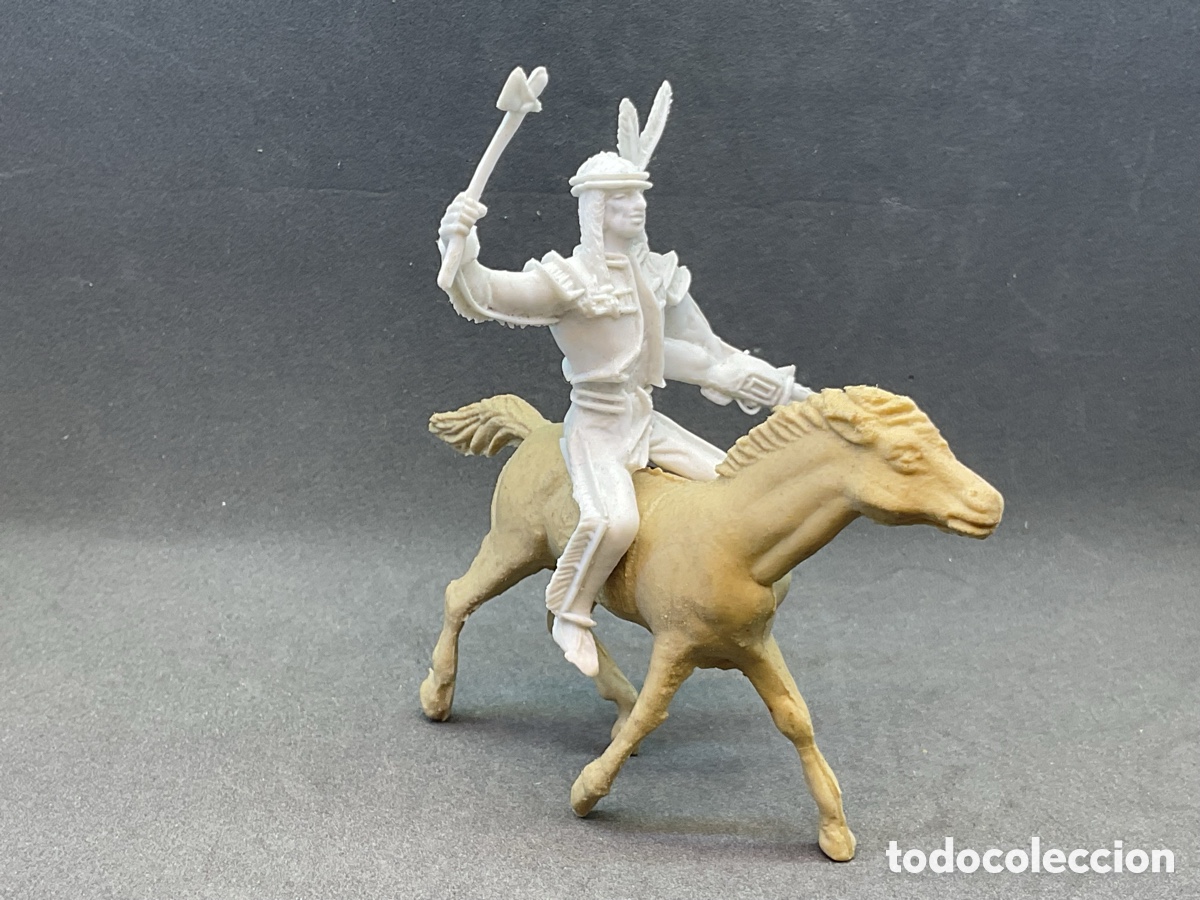Figuras de goma y PVC: ANTIGUAS FIGURAS DEL OESTE EN PLASTICO . GUERRERO INDIO A CABALLO.