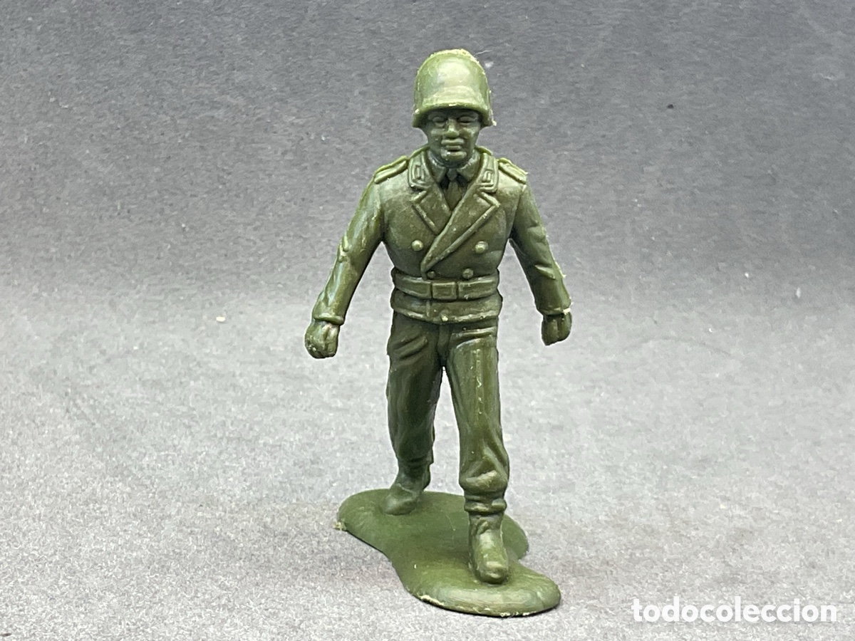Figuras de goma y PVC: ANTIGUA FIGURA EN PL&Aacute;STICO. SOLDADO II GUERRA MUNDIAL..