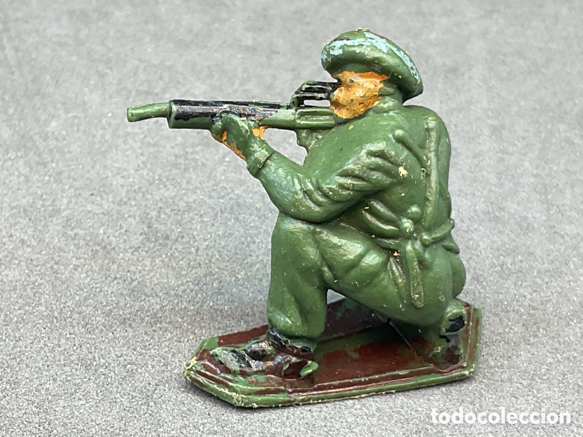 Figuras de goma y PVC: ANTIGUA FIGURA EN PL&Aacute;STICO. SOLDADO II GUERRA MUNDIAL. MADE IN HONG KONG