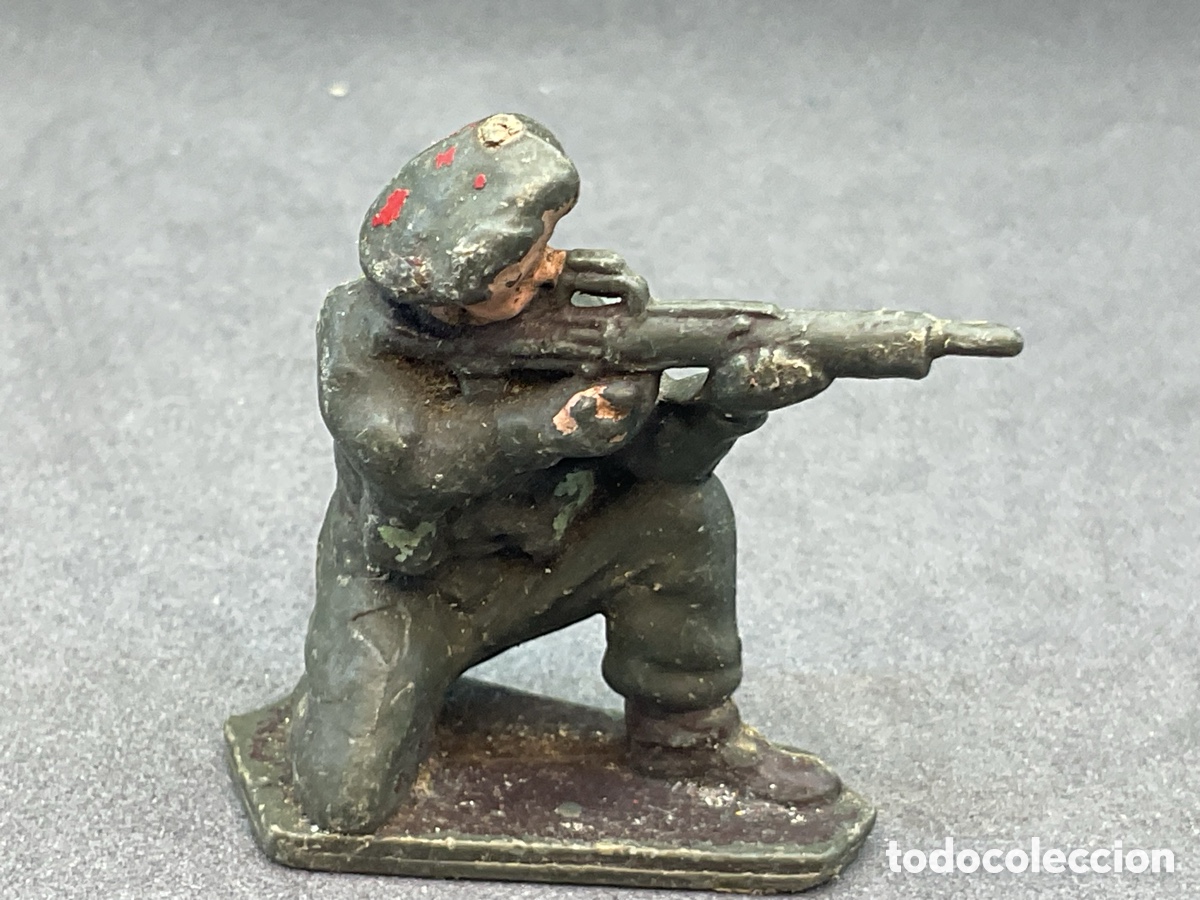 Figuras de goma y PVC: ANTIGUA FIGURA EN PL&Aacute;STICO. SOLDADO II GUERRA MUNDIAL. LONE STAR. MADE IN BRITAIN