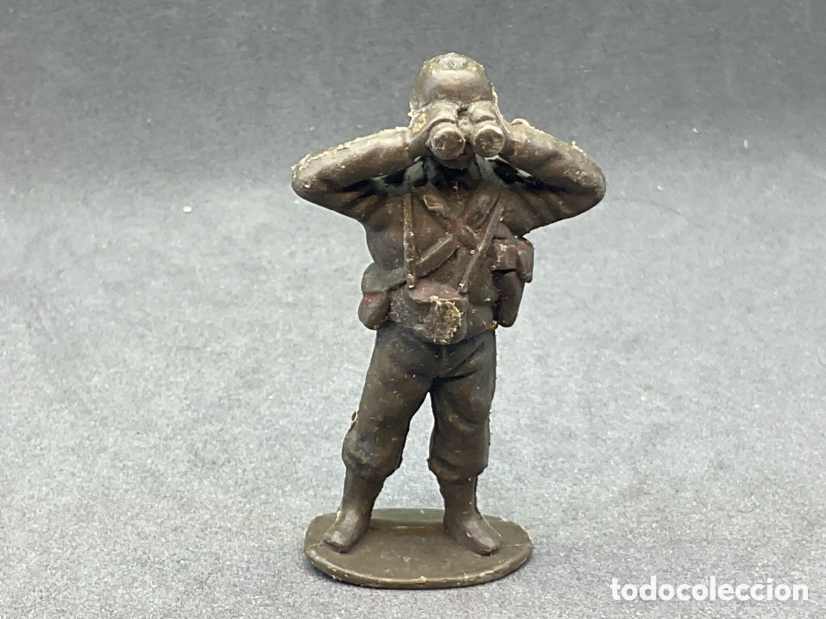 Figuras de goma y PVC: ANTIGUA FIGURA EN PL&Aacute;STICO. SOLDADO II GUERRA MUNDIAL. SIN MARCA VISIBLE EN LA BASE.