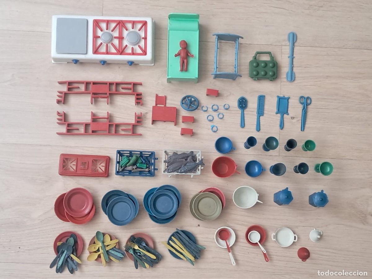 Figuras de goma y PVC: Montaplex Juguete infantil a&ntilde;os 80. Casitas.