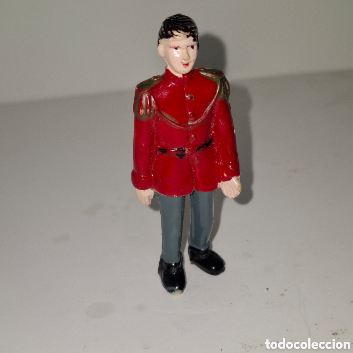 Figuras de goma y PVC: PRINCIPE DE LA CENICIENTA FIGURA DE BAQUELITA A&Ntilde;OS 60