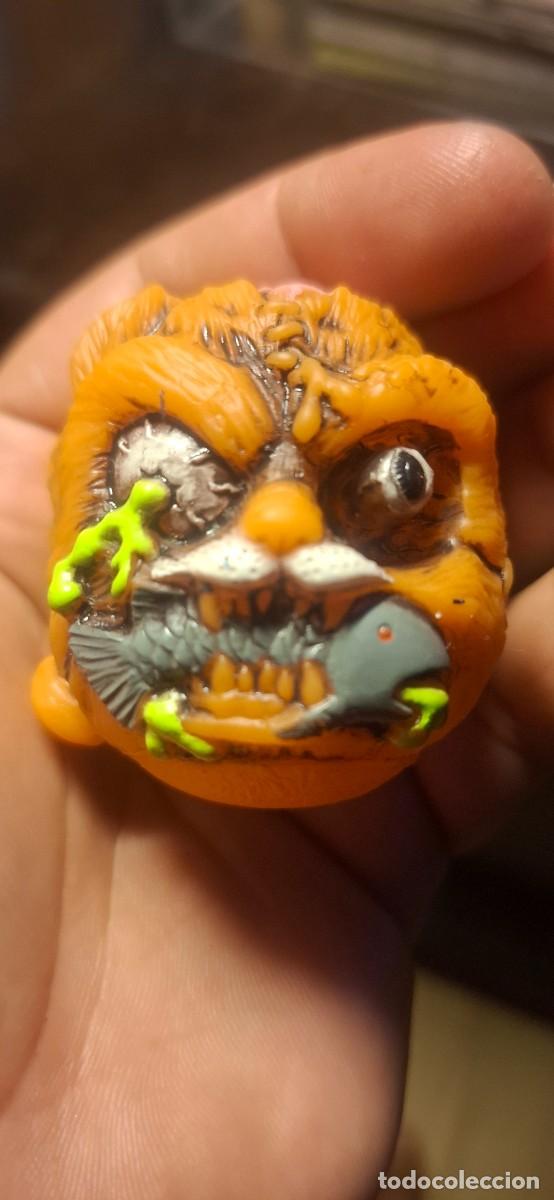 Figuras de goma y PVC: Madballs - Cabeza de goma Flea Bag (Giraprendi / TCFC 2009). Mini Mad Balls Rara Europea.