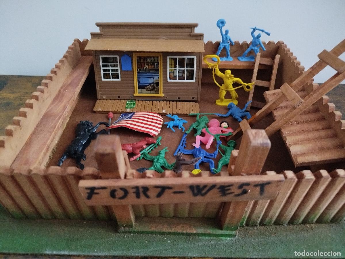 Figuras de goma y PVC: Fuerte de Madera Fort West. A&ntilde;os 60. Ver fotos y leer descripci&oacute;n.