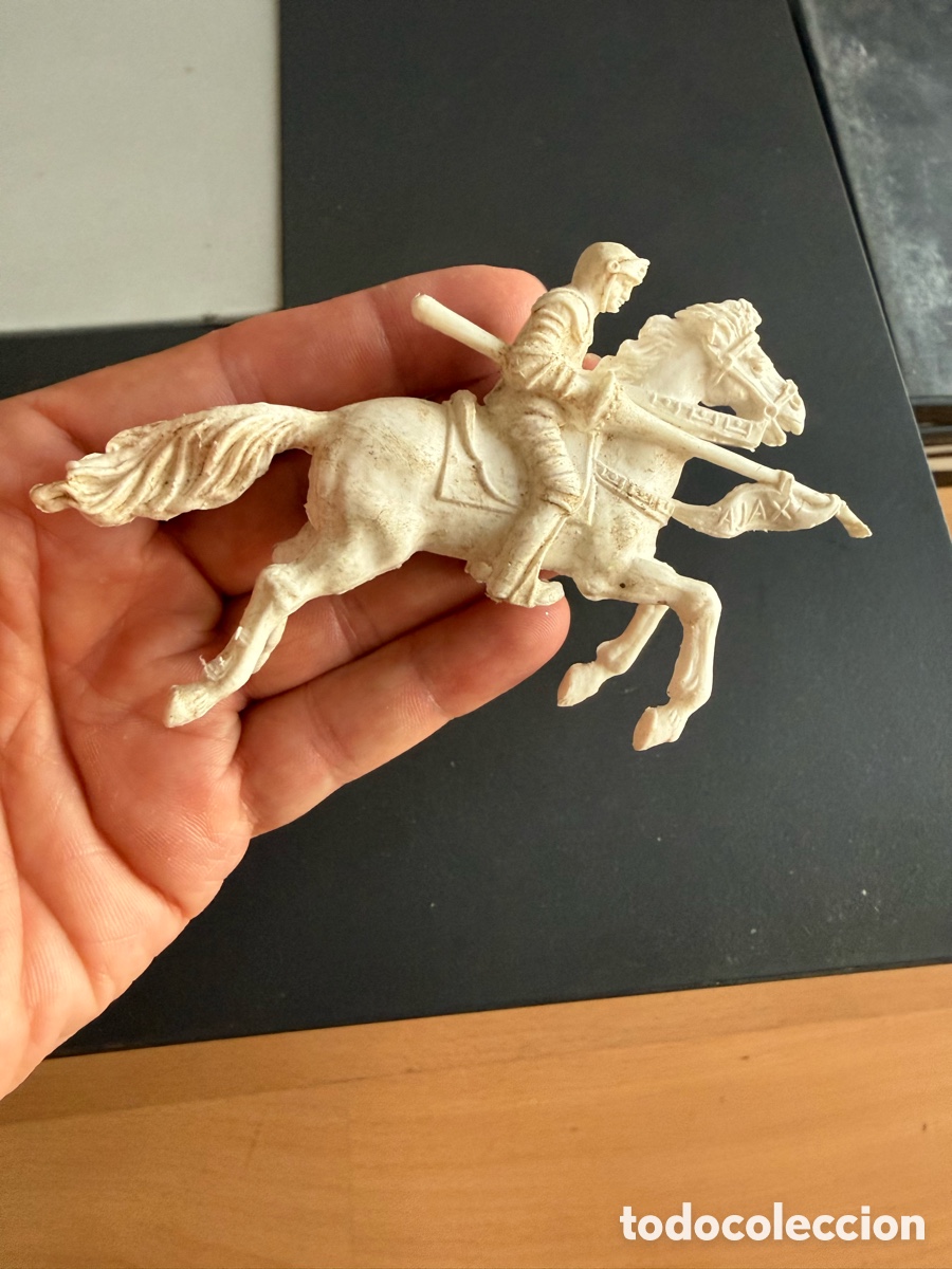 Figuras de goma y PVC: EL CABALLERO BLANCO. DETERGENTE AJAX - Foto 3