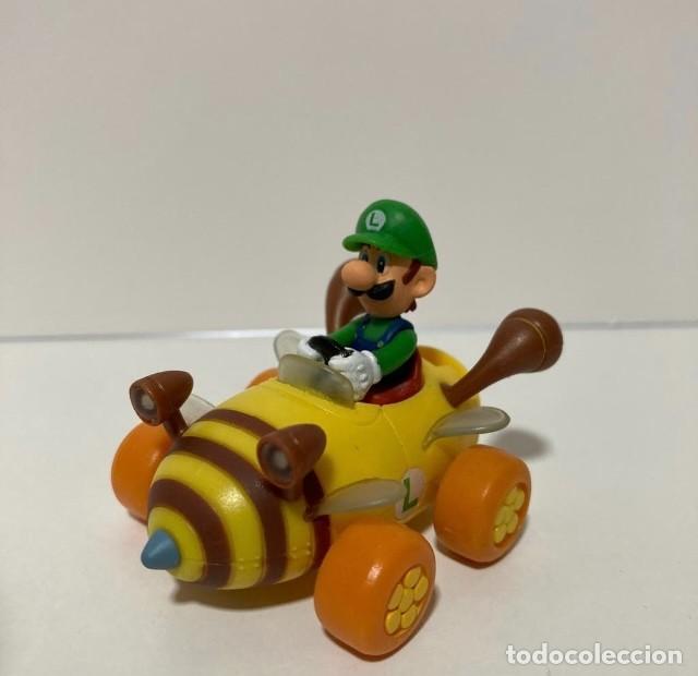 Figuras de goma y PVC: Juguete Luigi con coche a fricci&oacute;n 6cm, Nintendo #151