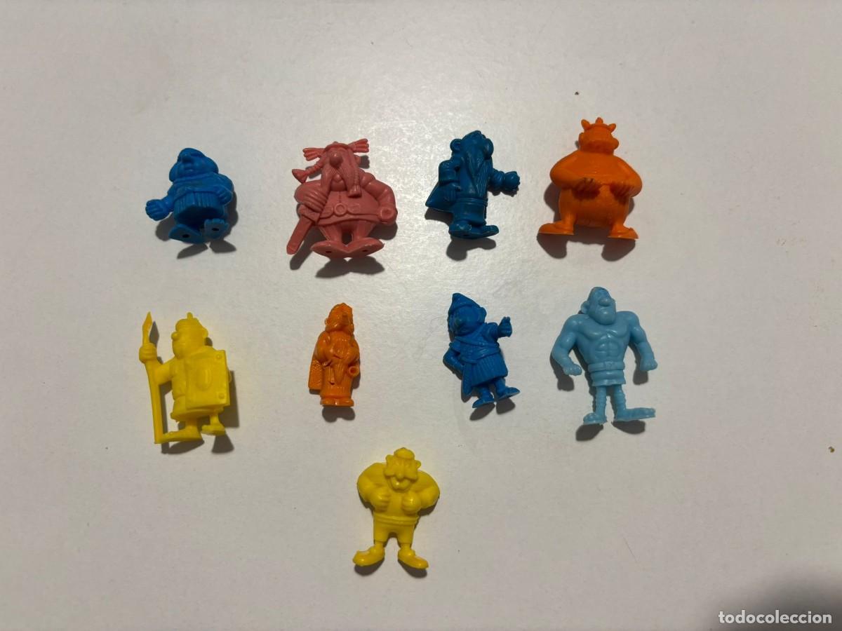Figuras de goma y PVC: 9 FIGURAS DUNKIN PREMIUM, PERSONAJES DE ASTERIX