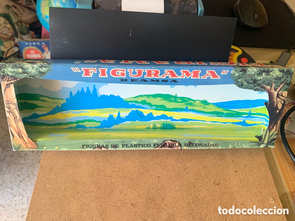 Figuras de goma y PVC: CAJA R&Eacute;PLICA FIGURAMA DE REAMSA.