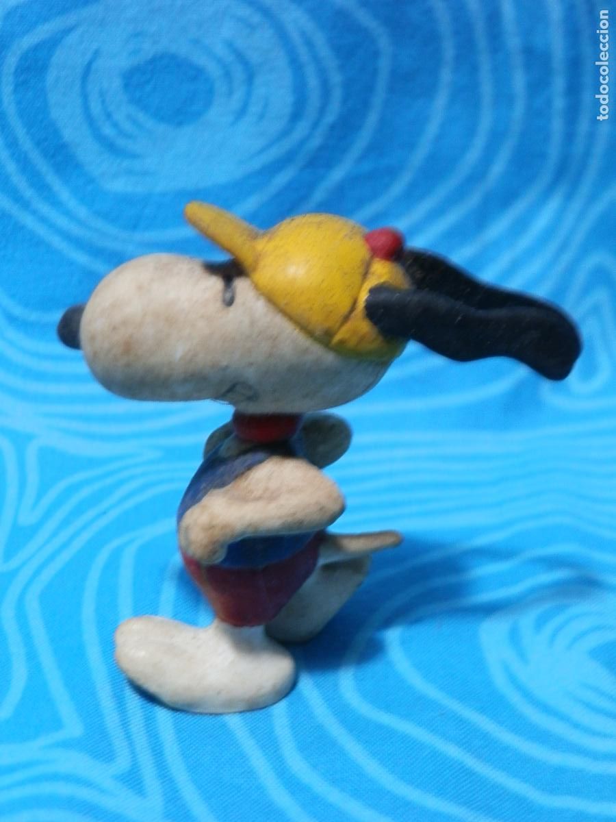 Gummi- und PVC-Figuren: UNITED FEATURES, SPIKE, HERMANO DE SNOOPY