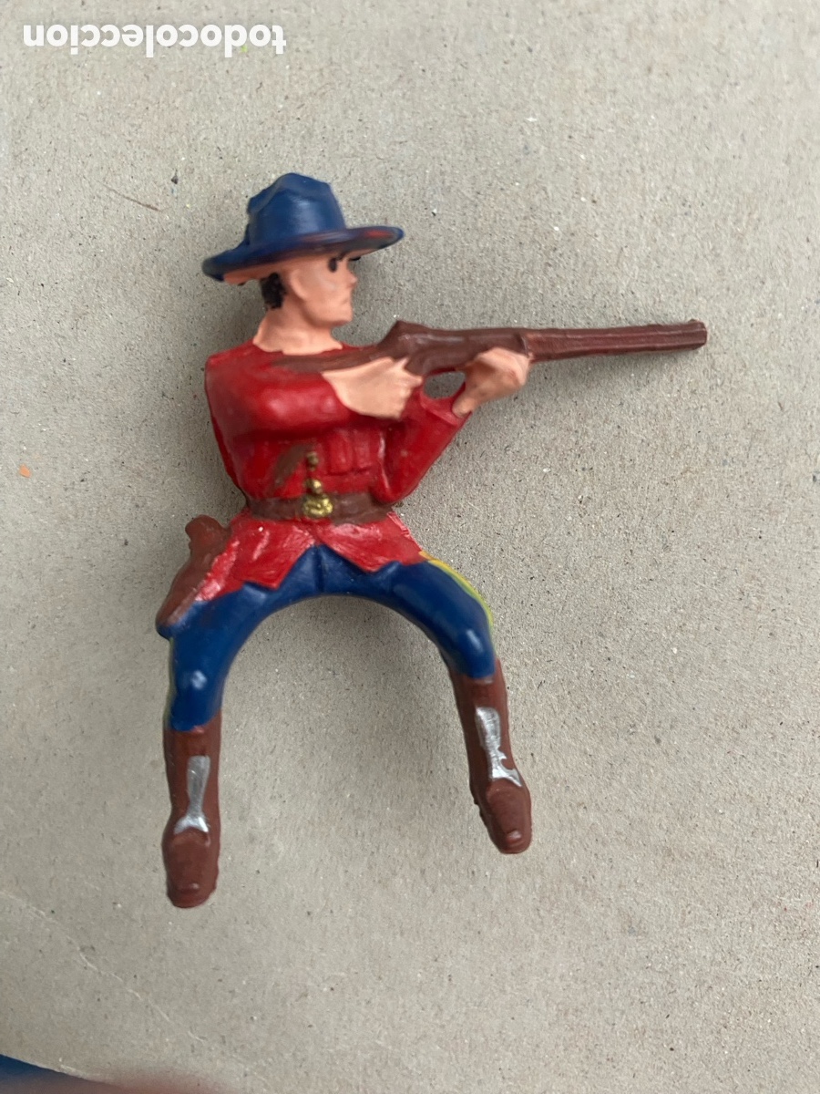 Figuras de goma y PVC: Polic&iacute;a montada del Canad&aacute;