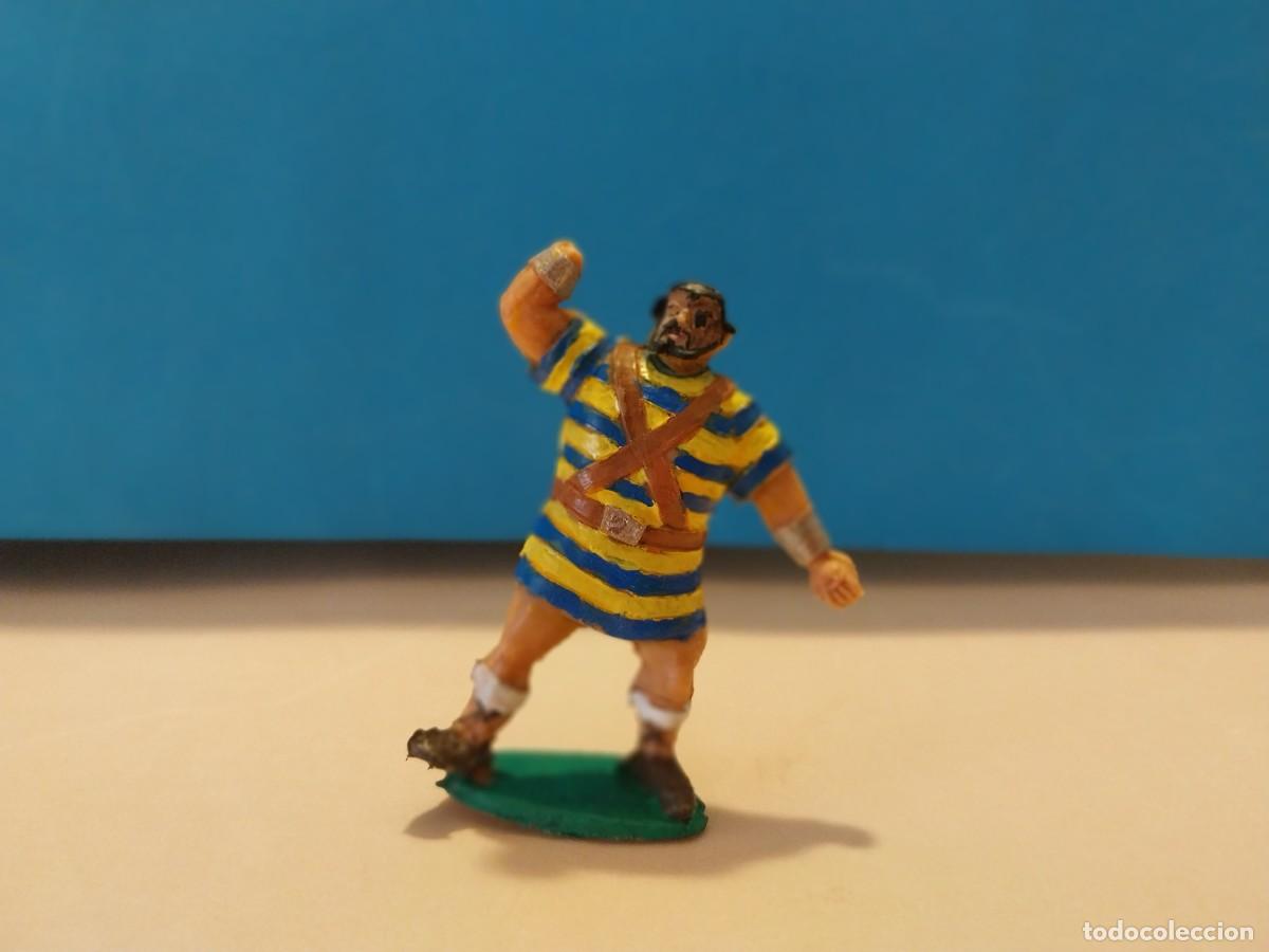 Figuras de goma y PVC: FIGURA DE GOLIATH. SERIE CAPIT&Aacute;N TRUENO. ESTEROPLAST