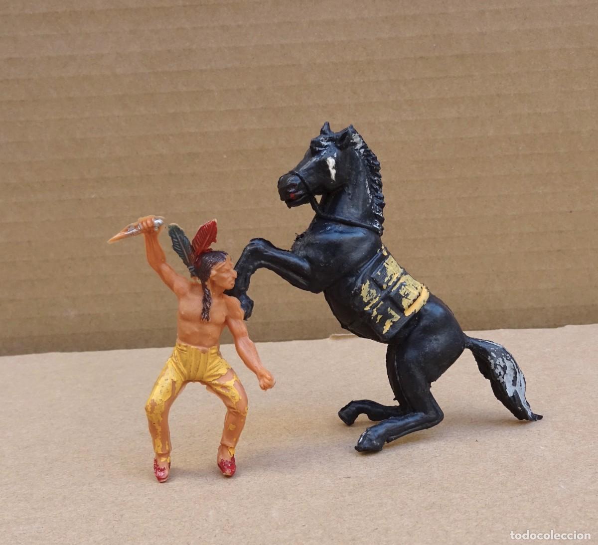 Figuras de goma y PVC: PECH INDIO CON CABALLO PLASTICO