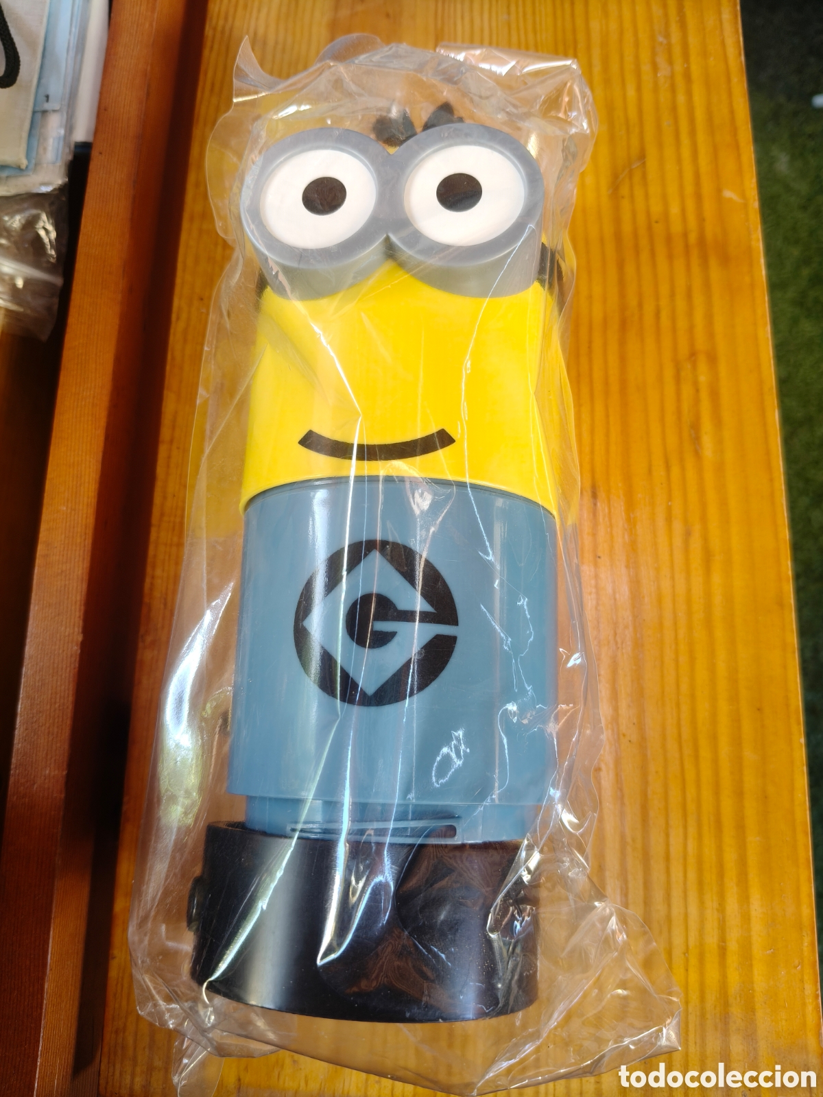 Figuras de goma y PVC: Baticao cola cao Minions