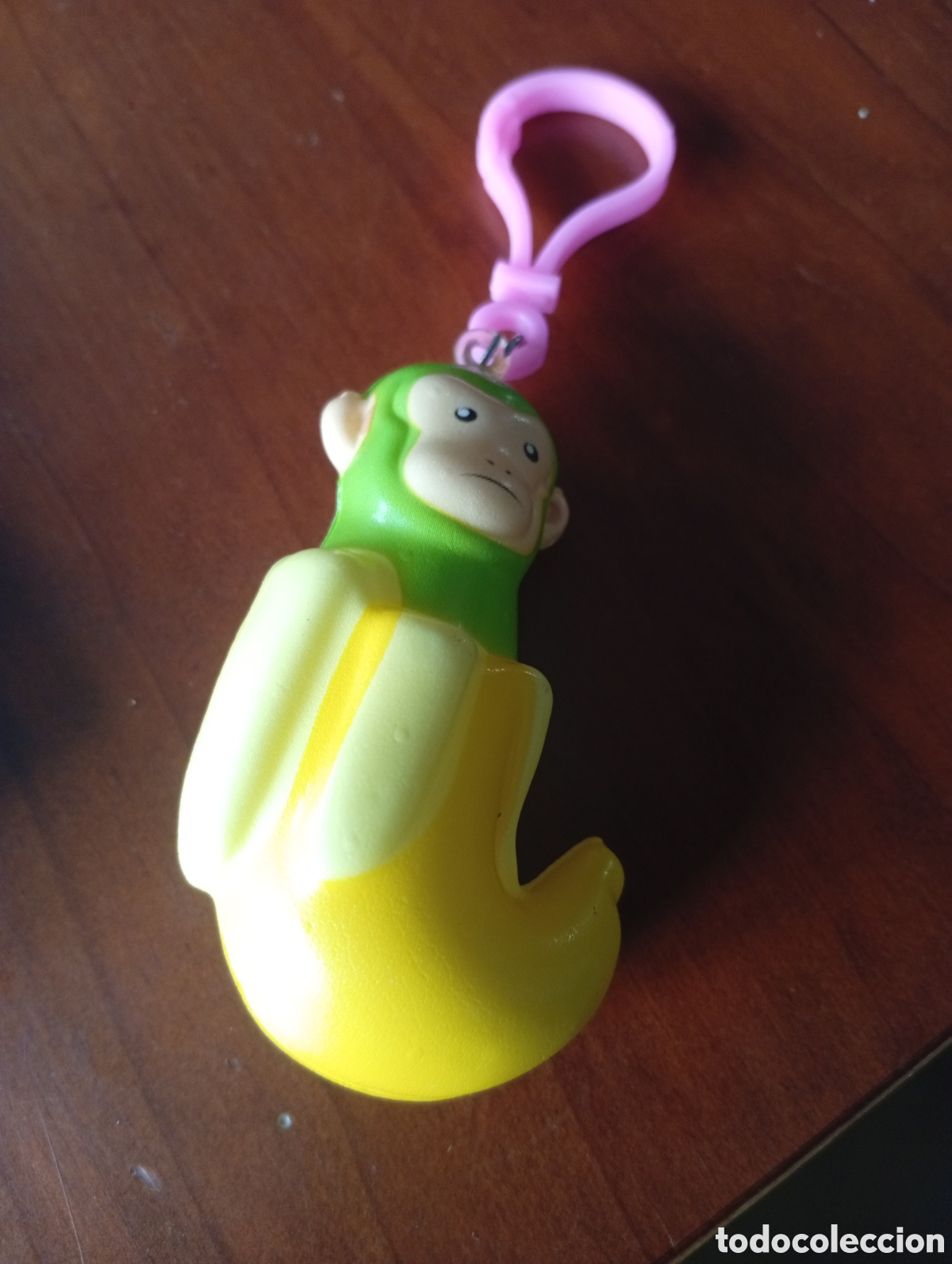 Figuras de goma y PVC: MU&Ntilde;ECO FIGURA LLAVERO ANTIESTRES CHIMPANZINI BANANINI SQUISHY BANANA CHIMPANCE MONO