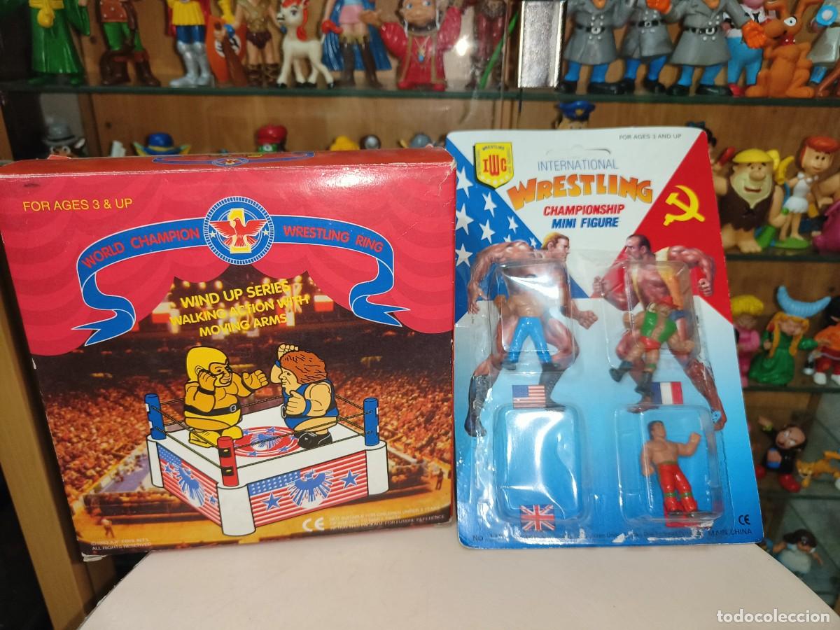Figuras de goma y PVC: Ocasion ! Antiguo juego 1993 World Champion Wrestling Ring + Blister 3 figuras goma pvc