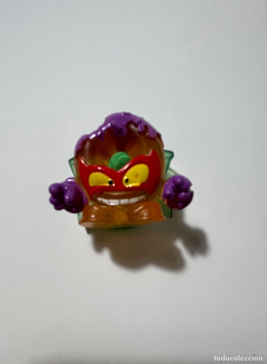 Figuras de goma y PVC: Superthing donny 643 serie 9 - Foto 2