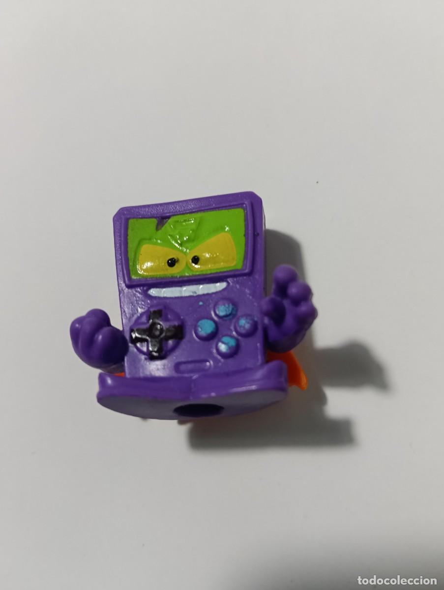 Figuras de goma y PVC: Superthing negabyte 663 serie 9
